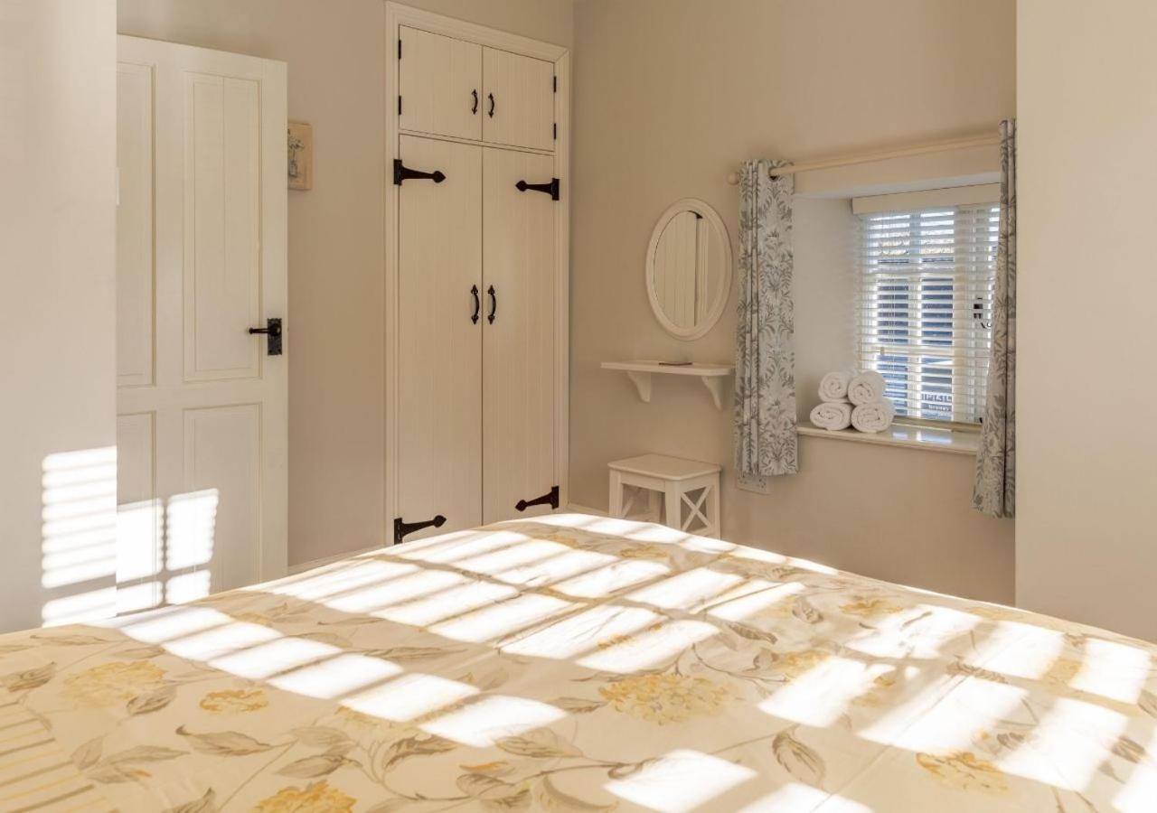 Jasmine Cottage - 2 Bedroom In Heart Of Bourton! Exterior foto