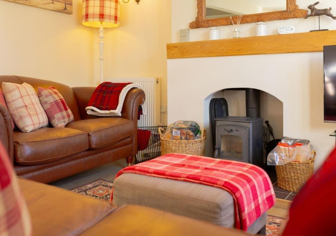 Jasmine Cottage - 2 Bedroom In Heart Of Bourton! Exterior foto