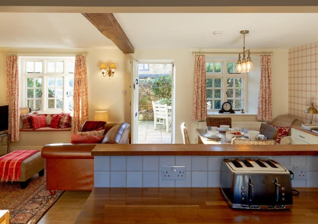 Jasmine Cottage - 2 Bedroom In Heart Of Bourton! Exterior foto